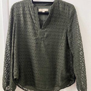 Ann Taylor Loft Green Sheer Lined Blouse XS (Extra Small). Full sleeves